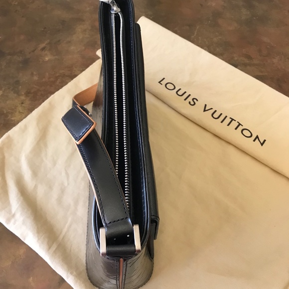 LOUIS VUITTON ALLSTON handbag M55125 Gorgeous-Carried once! Perfect! Monogram - Picture 12 of 16